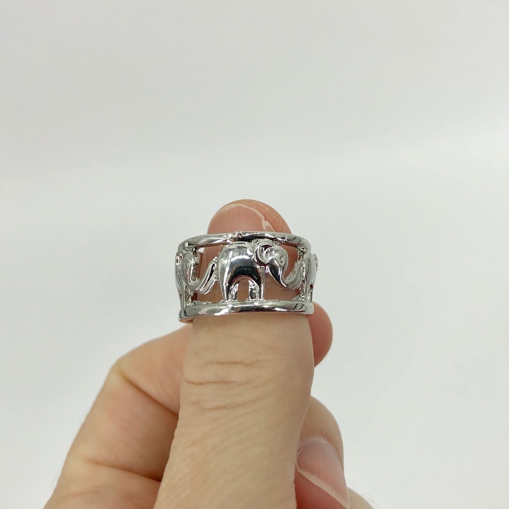Cute baby elephant 10KT white gold filled ring - Picture 6 of 7